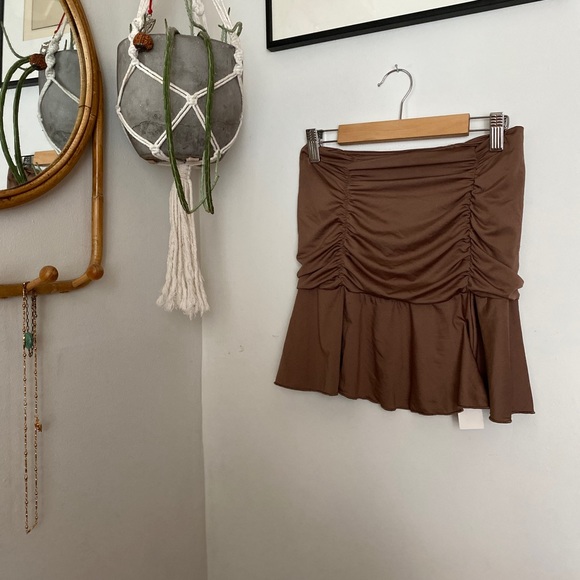 Y2K Ruched Mauve Skirt - Picture 6 of 6